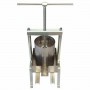 Mettez votre miel dans un pressoir à miel, pressez et obtenez du bon miel. Ce pressoir 8,5L robuste inox est fabriqué en France.