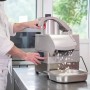 Robot combiné cutter et coupe-légumes appareil de préparation dynamique à poser, solide et performant.