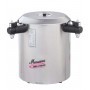 Machine réfrigérée à chantilly 2 becs verseurs en inox pour utilisation professionnelle. Nettoyage automatique simple et rapide.