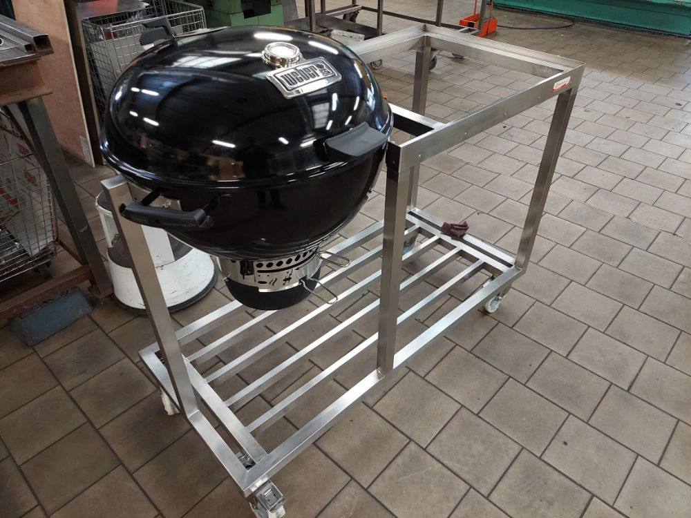 Chariot inox pour barbecue