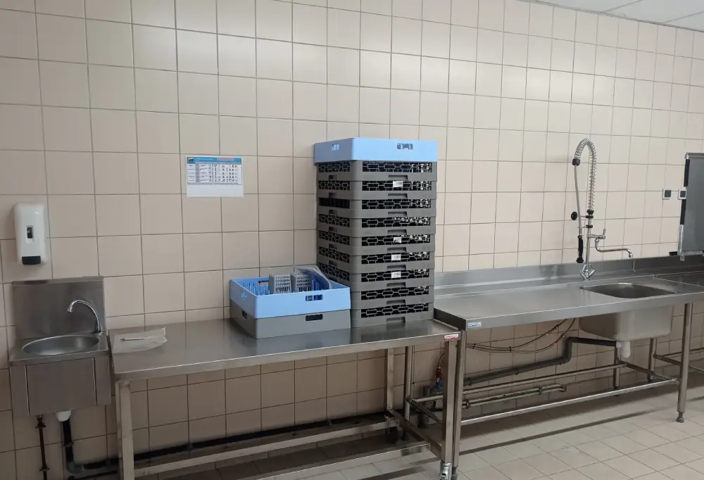 Décuplez le potentiel de votre laverie vaisselle avec Maison Patay : module laverie cuisine professionnelle, équipements laverie restauration, table de laverie...